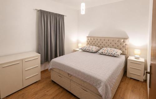 Beautiful Apartment In Vodice With Wifi