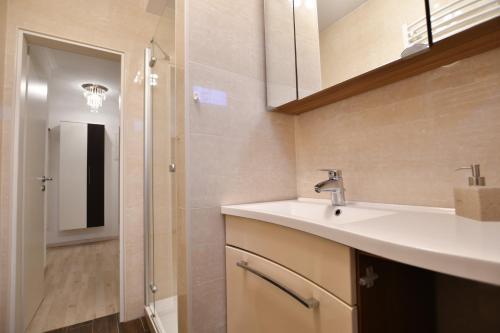 Bany a Wohnung Holly, 44B