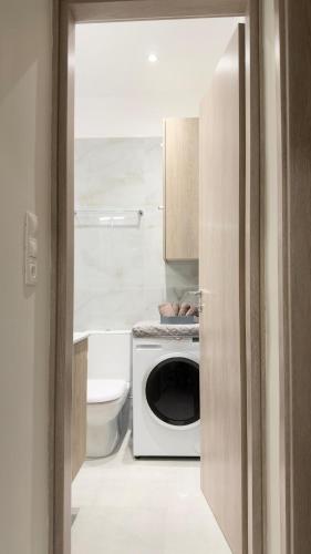 Modern & Quiet Retreat Neo Faliro