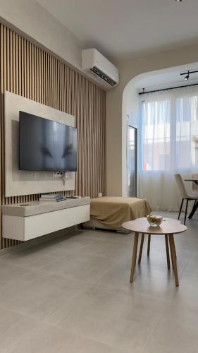 Modern & Quiet Retreat Neo Faliro