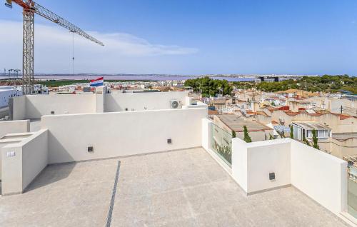 Beautiful Apartment In Torrevieja With Wifi