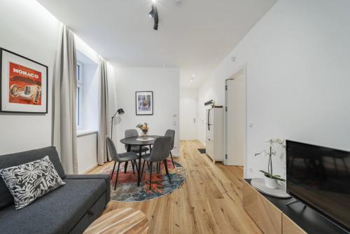 Apartment with Stylish Décor & Welcoming Flair