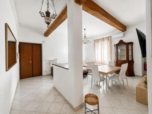 Trastevere Garden House - Historic Home with Large Garden