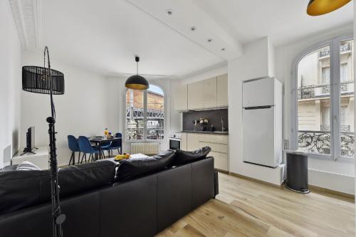 BnBNova - 2BR - Eiffel Tower & Grenelle