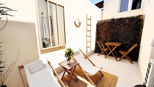 Proche gare, 5 min Plage du Midi, Studio, Terrasse - Palmazur Vacances