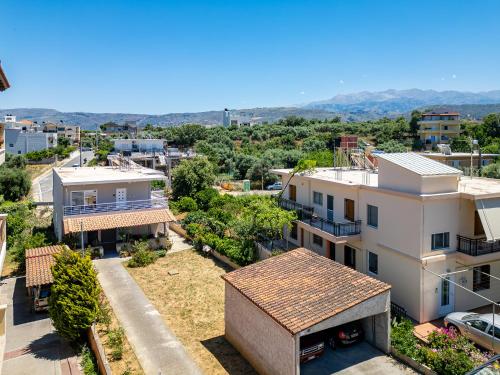 Oikia Azilakas 3 Bedroom House with Parking