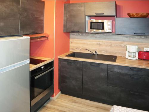 Appartement rénové pour 8 pers, skis aux pieds, cœur de station, grande terrasse, box à skis - FR-1-322-564