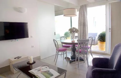 Overland Suites Catedral photo 20