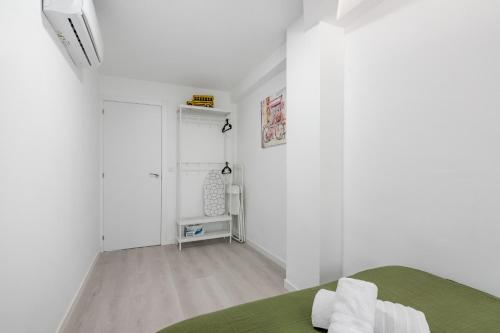 Apartment 2 Arganzuela Downtown Metro 6 people
