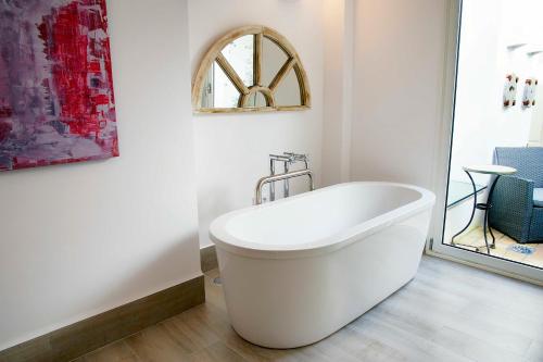 Overland Suites Catedral photo 127