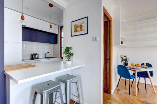 BnBNova - Marais & Places des Vosges - 1BR Family Only