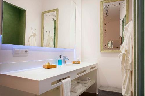 Overland Suites Catedral photo 56