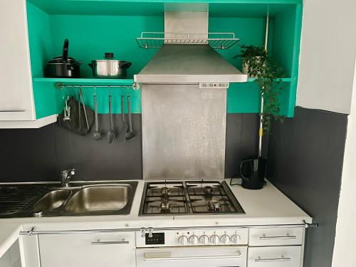 100 m2 Apartment with Balcony & Free Parking
