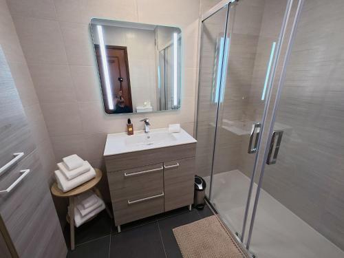 Comfort Rooms Near Lisbon Airport - Carlotta Living