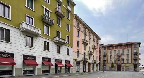 Modern Suite Navigli Assago Forum