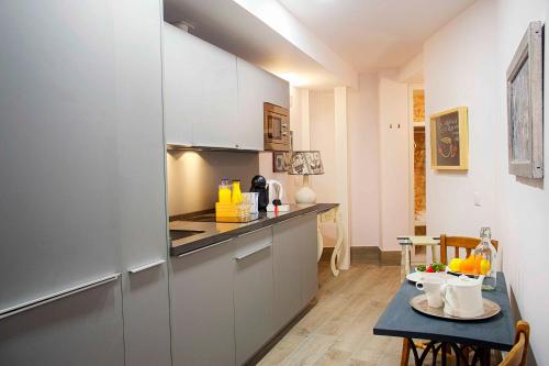 Overland Suites Catedral photo 162
