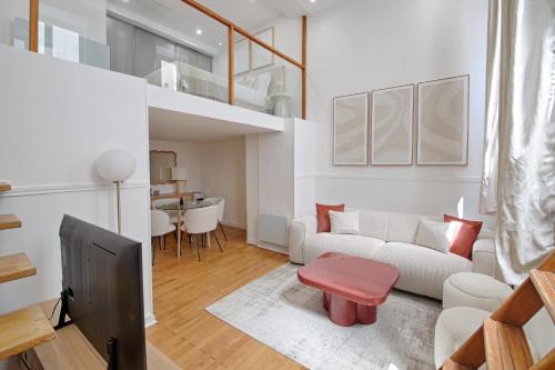 Rare Gem Maisonette 10 min Champs Elysees