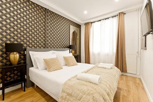 Spacieux appartement à Paris – 10 voyageurs