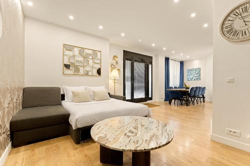 Spacieux appartement à Paris – 10 voyageurs