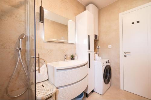 Belvedere luxury two bedroom apartment with parking