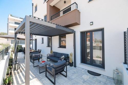 Belvedere luxury two bedroom apartment with parking