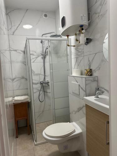 Studio neuf, Gare Dijon 2 mins, 1 à 2 personnes