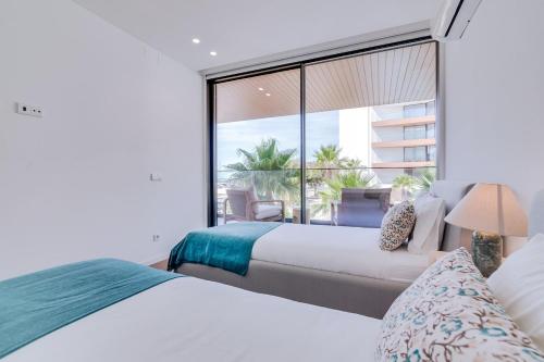 Marina Horizon - 2BR Contemporary Retreat l Olhão