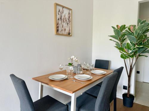70 m2 Apartment with Terrace & Free Parking