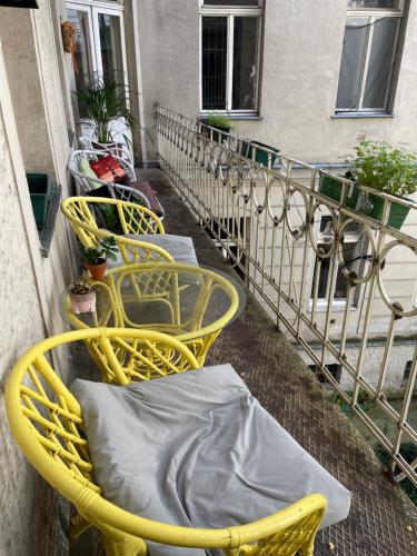 Premium Apartment with Free Parking & Shared Balcony