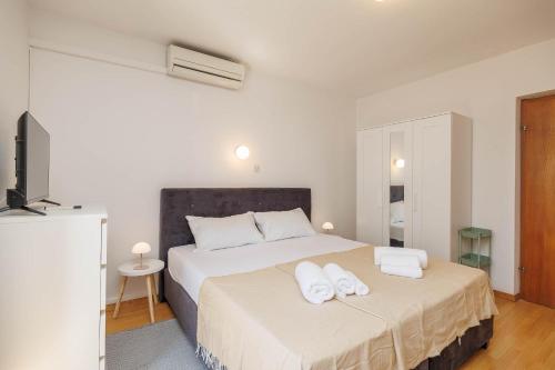 Apartments with parking space nska, Krk - 27654