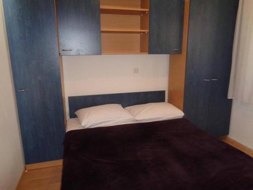 Apartments with parking space Crikvenica - 27709