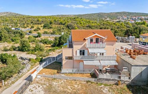 1 Bedroom Beautiful Apartment In Rogoznica