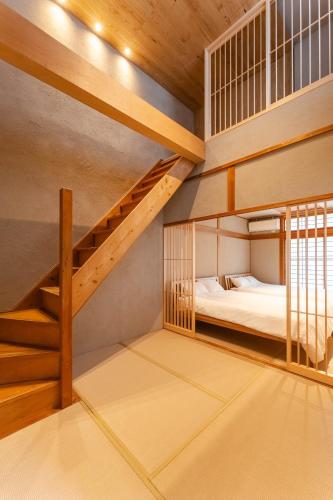 最大8名の貸切一軒家,心安らぐ和の空間,天神 博多へ好アクセ,洗濯乾燥機完備