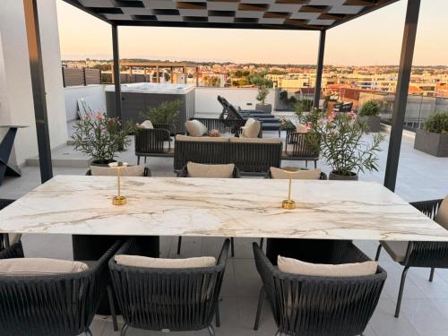 Olive Sea View Penthouse