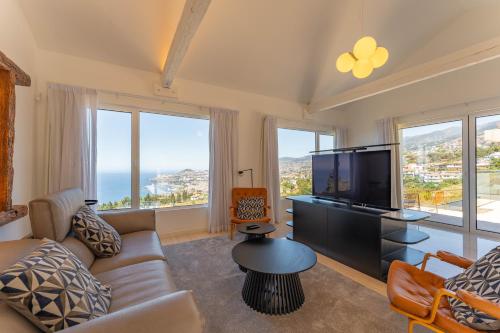 FLH Funchal Bay View Escape with Pool