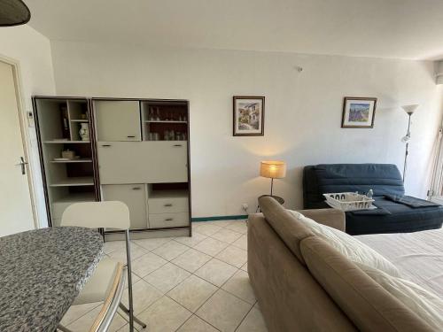 Appt Studio 4 couchages PORT CAMARGUE PC060-1020