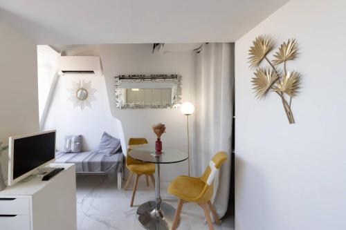 FRGK "GOUNOD Studio Modern AC WIFI FIBRE "
