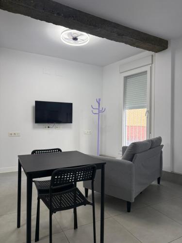 Apartamento 5 a 10 min de la Estación de bus y Tren María Zambrano
