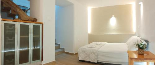 The Loft Beyond The Sea, 3 storey Residence, 67 Mandilara