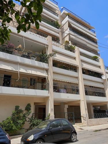 Quiet central apartment in Kallithea