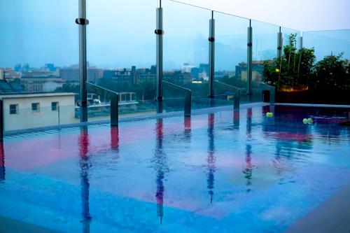 The Purple Horse Hotel Beijing — Swimming pool