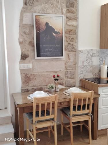 New studio in Šibenik Centre with private parking