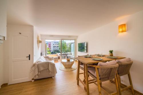 Appartement Ste Maxime - Piscine et à 250m des plages et centre-ville