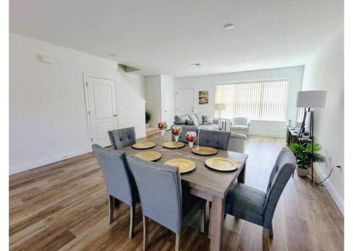 Resort-Style Home in gated community with ammenities close to MCO and Parks! photo 16