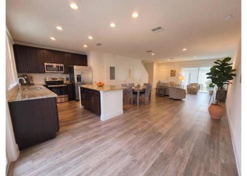 Resort-Style Home in gated community with ammenities close to MCO and Parks! photo 11