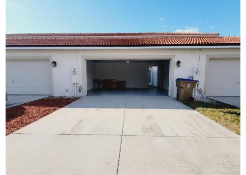 Resort-Style Home in gated community with ammenities close to MCO and Parks! photo 36