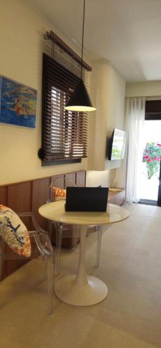 Giasemi BEACHFRONT NIKITI