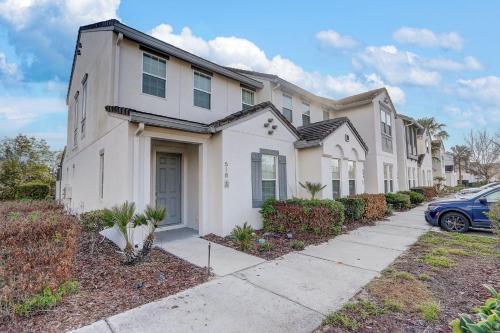 Private Pool 3BR Retreat Near Orlando Attractions photo 9