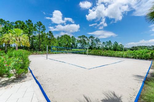 Private Pool 3BR Retreat Near Orlando Attractions photo 40