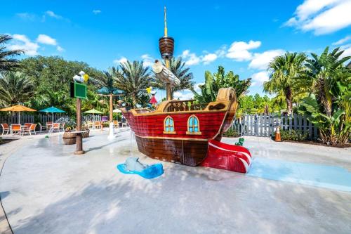 Private Pool 3BR Retreat Near Orlando Attractions photo 35